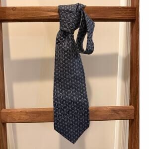 Vintage Claybrooke silk Necktie-Navy with gray geometric pattern
